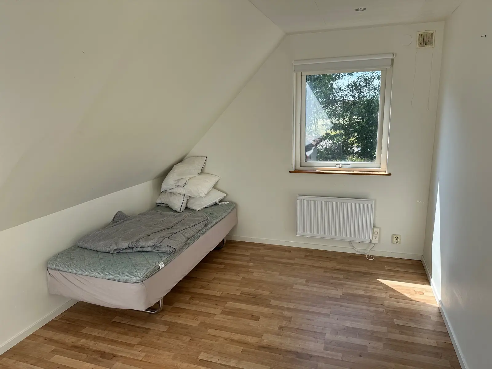 Knästorpsvägen 15 - bild 3